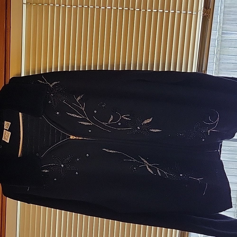 Women's Zipper up sweater